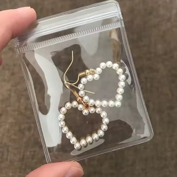 Bundle more save more 👀💕 - Picture 4 of 6